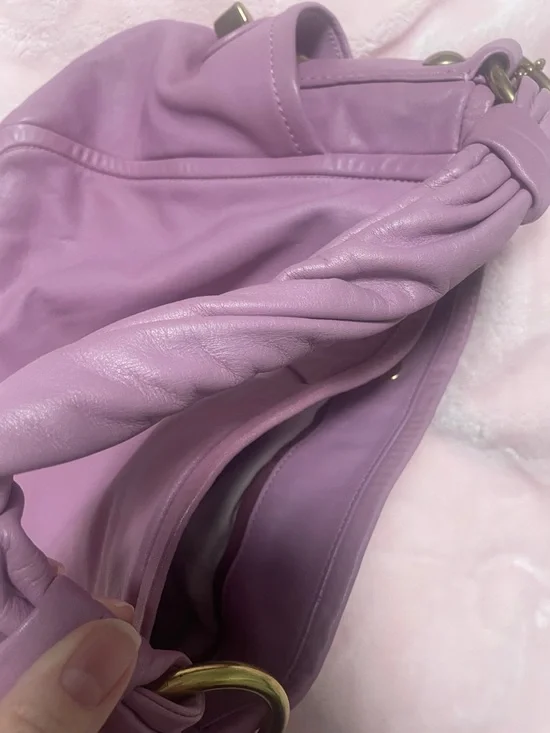 Coach - Picture 11 of 16